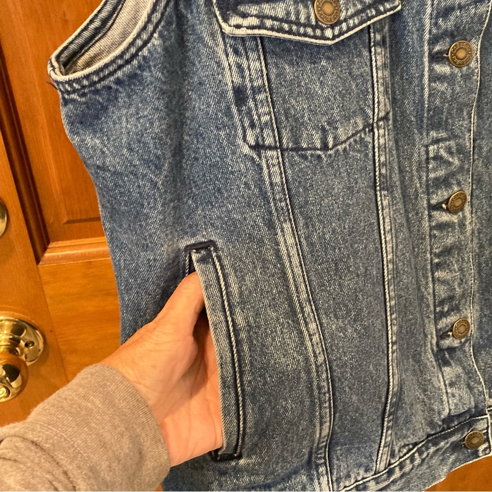 Cabela's  Blue Jean Denim Vest Women’s Size Large - Picture 6 of 15